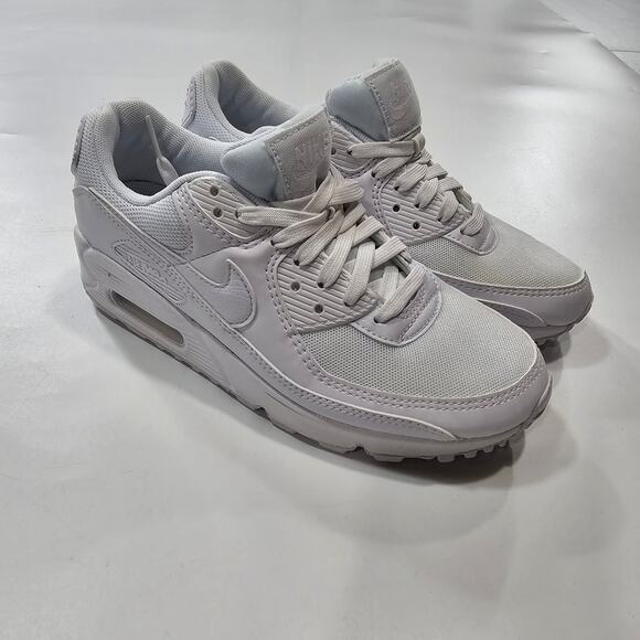 Nike Air Max 90 Sneaker in White - Picture 2 of 10